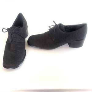 Joan & David Charcoal Gray Black Tweed Heel Oxford